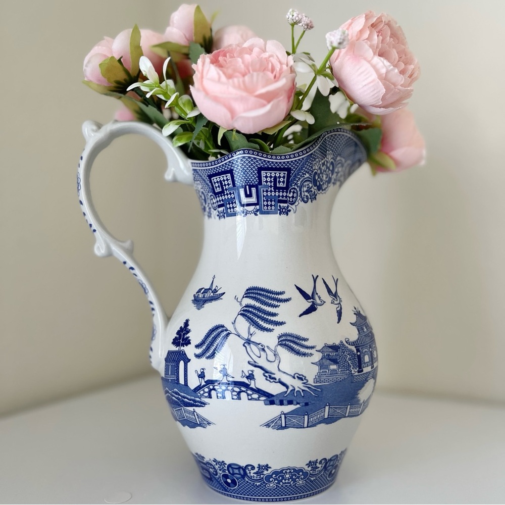 Vintage Spode Pitcher Vase Chinoiserie Fine China Delft Blue and White Willow